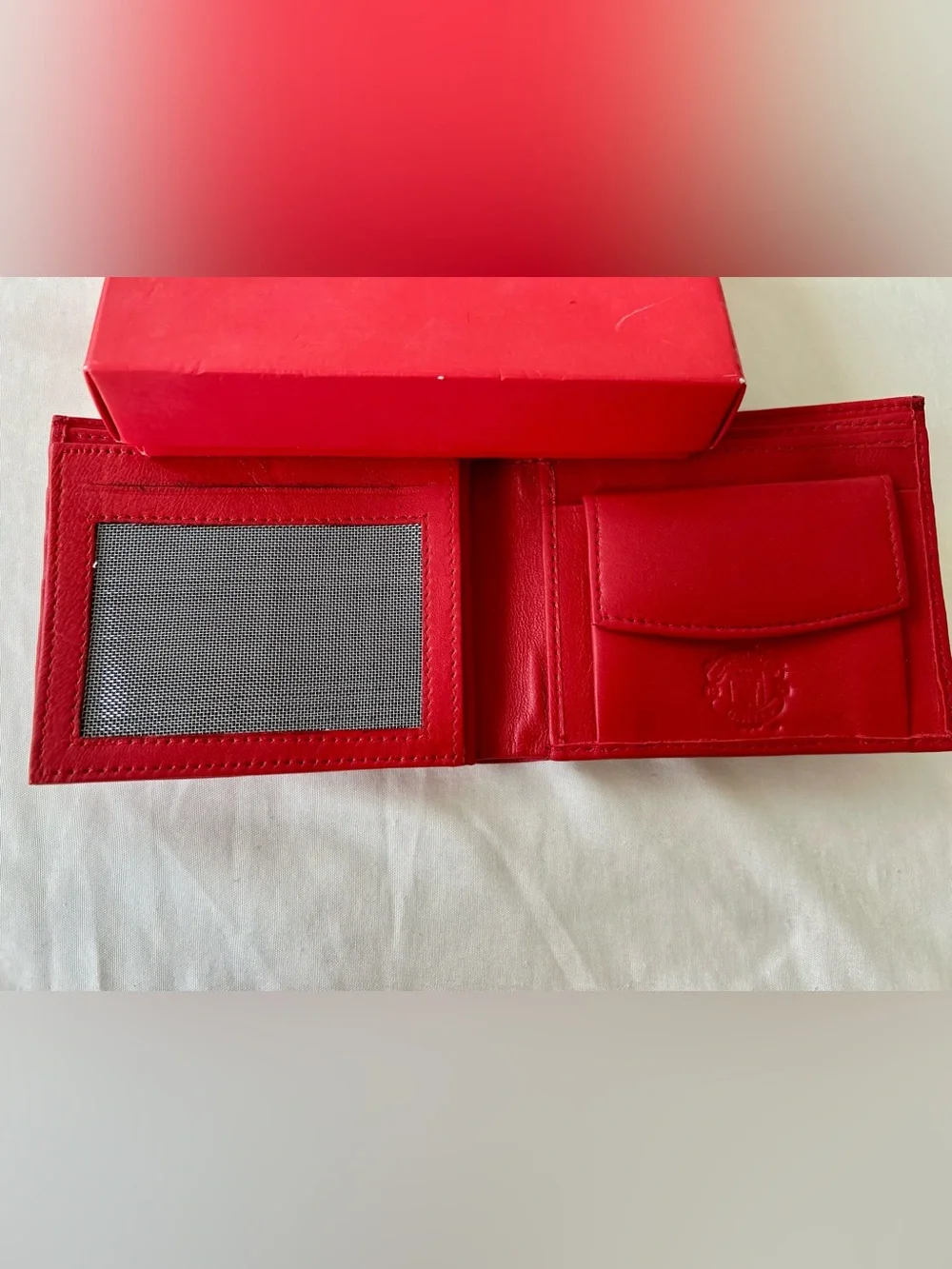 Manchester United official wallet 100% authentic!!